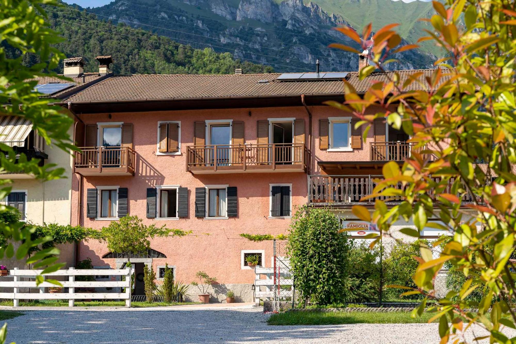 Ledro Lake Suite "Pur" Mezzolago Extérieur photo