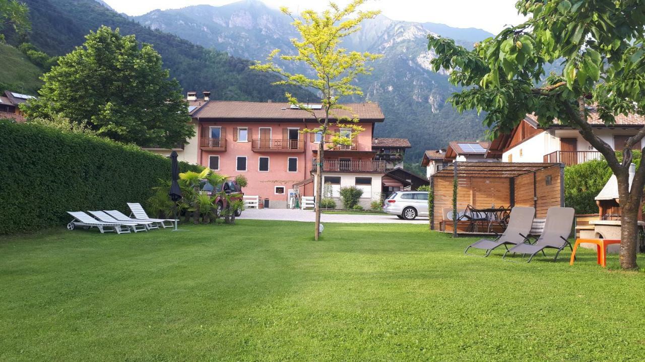 Ledro Lake Suite "Pur" Mezzolago Extérieur photo