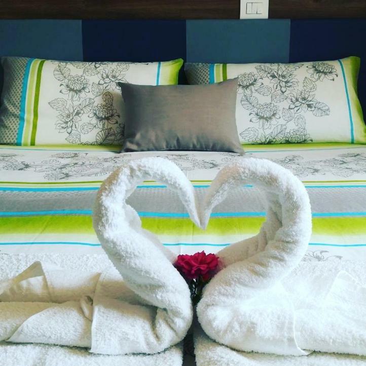 Ledro Lake Suite "Pur" Mezzolago Chambre photo